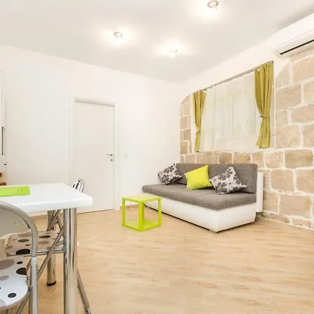 Apartamento Odmorry